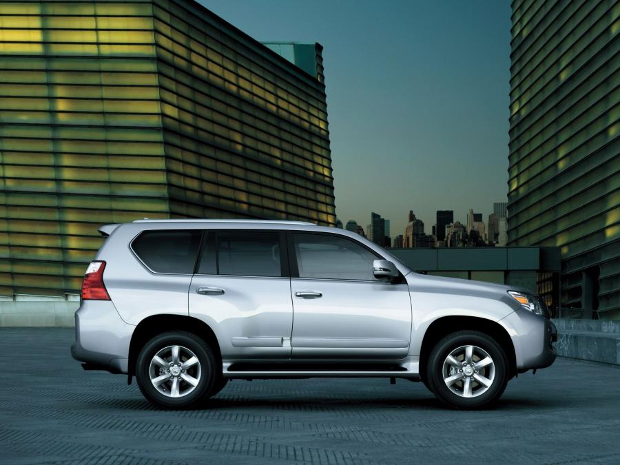  Lexus GX400 2012 года  (фото 2 из 7)